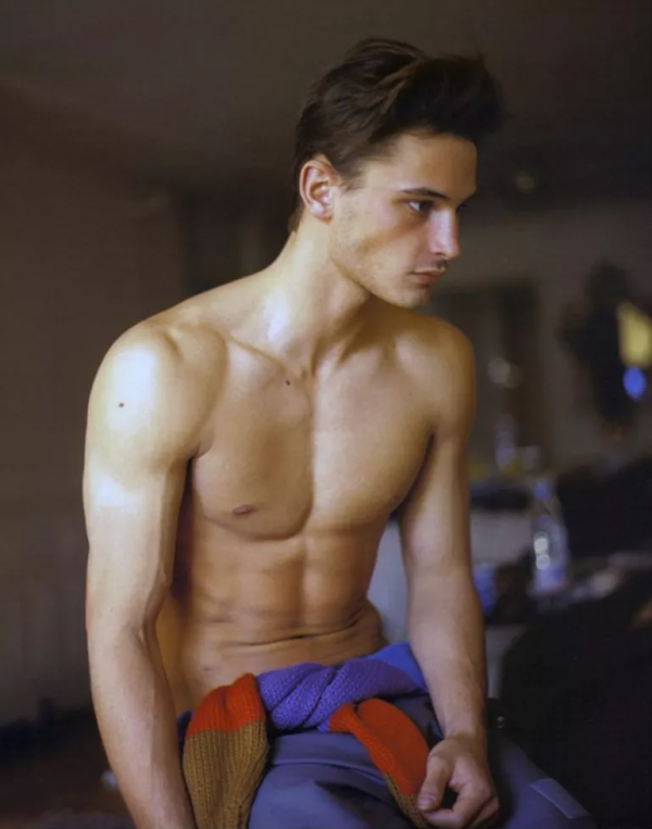 43歲傳奇男模特Julien Hedquist 猝死，眾多圈內好友悼念…