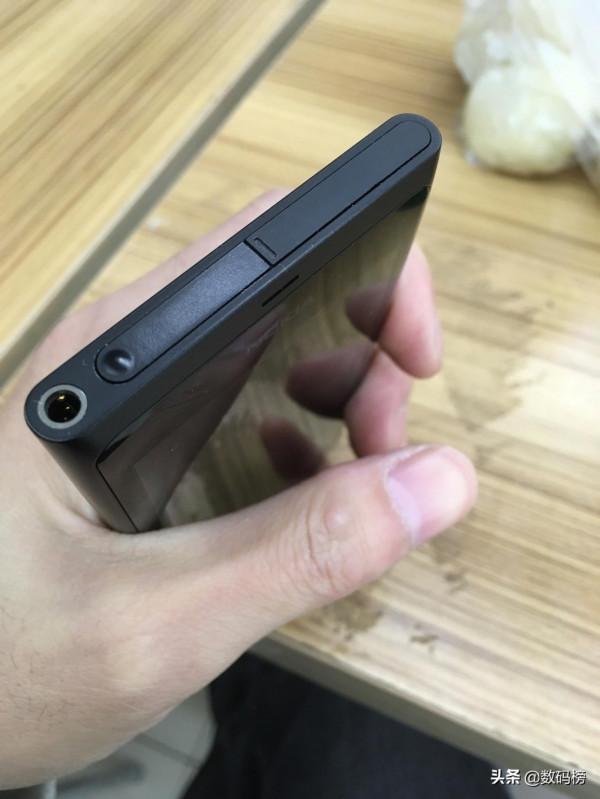 手機史上誕生過哪些奇葩與創新的設計? 手機史上誕生過哪些奇葩與創新的設計?