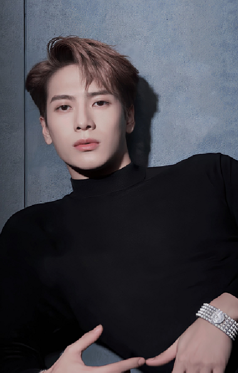 王嘉爾和何猷君在KPL現場啃雞腿,還一本正經的深情對視,笑yue了 王嘉爾和何猷君在KPL現場啃雞腿,還一本正經的深情對視,笑yue了