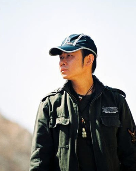 被眾星群起攻之,被山寨拖累名聲,究竟是誰導致了刀郎的“消失” 被眾星群起攻之,被山寨拖累名聲,究竟是誰導致了刀郎的“消失”