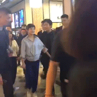 鄧超:攜手孫儷走過17年,養育一兒一女,風光背後是辛酸 鄧超:攜手孫儷走過17年,養育一兒一女,風光背後是辛酸