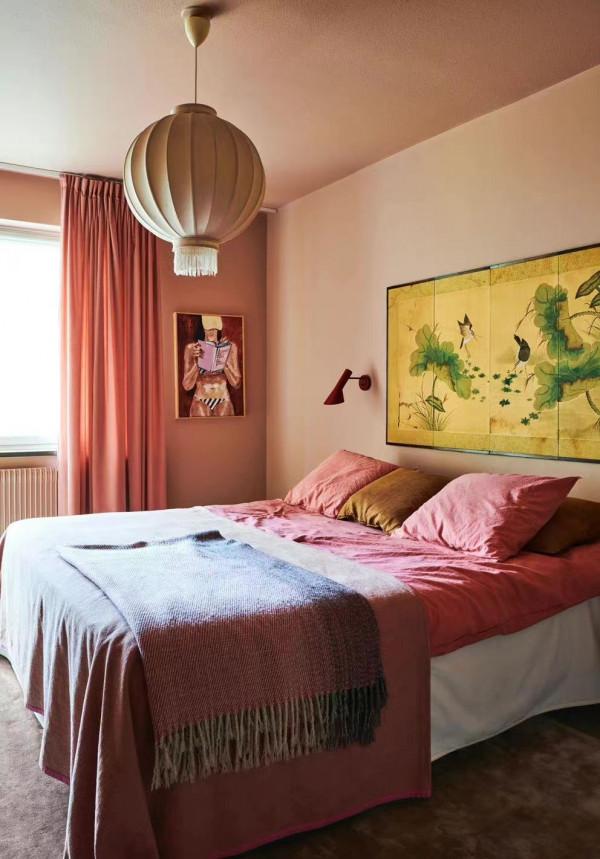 25歲女孩復古膠片風的家，顏色多卻很高階，粉綠的搭配真是絕了