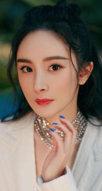 亞洲最時尚面孔評選,倪妮位居榜首 亞洲最時尚面孔評選,倪妮位居榜首