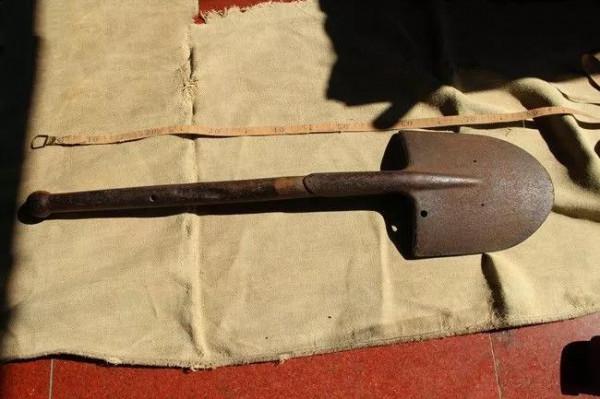 不單單是武器彈藥 日軍的這些裝備 在抗日軍民的眼中 也絕對是搶手貨 不單單是武器彈藥 日軍的這些裝備 在抗日軍民的眼中 也絕對是搶手貨