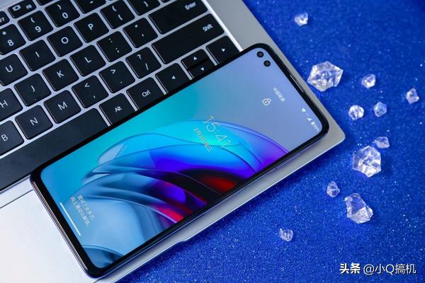 10月份值得入手的四款千元機，款款高性價比，流暢用兩年沒問題