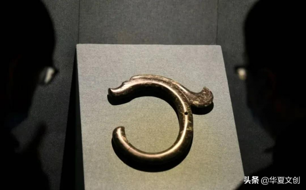 這些上古玉器 讓我們觸控到跨越時空的美