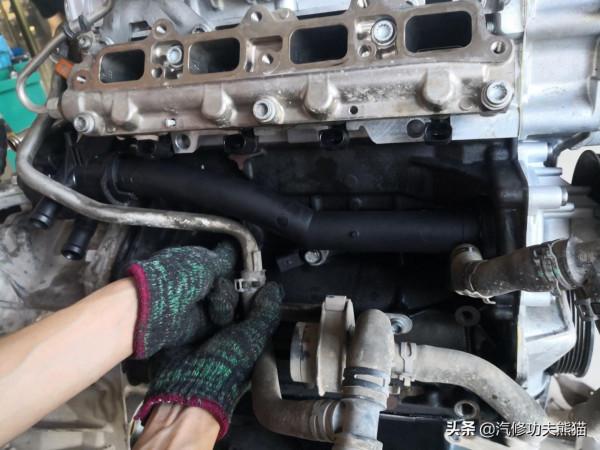 大眾高爾夫1.4T差點開報廢，燒機油、燒防凍液、缺缸大修一次解決