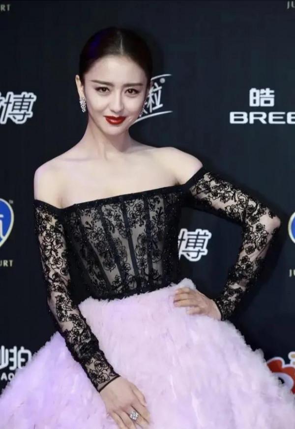 佟麗婭迷人的圖片 佟麗婭迷人的圖片