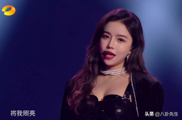 芒果超拼夜:李斯丹妮蘋果肌矚目,胡彥斌圓成球,靳夢佳變網紅臉 芒果超拼夜:李斯丹妮蘋果肌矚目,胡彥斌圓成球,靳夢佳變網紅臉