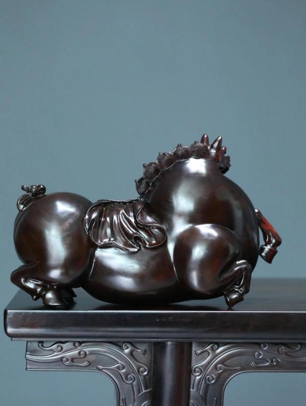 大紅酸枝黑飄紅｜唐馬