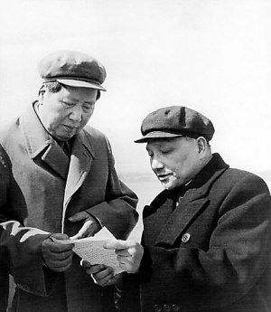 1973年毛澤東讓許世友多讀書，許世友命下屬編寫&OpenCurlyDoubleQuote;特供版&rdquo;紅樓夢