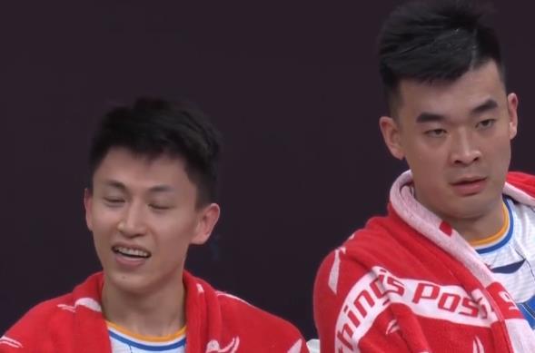 北京首鋼豪取四連勝！三塔無解，王驍輝被晃倒，靜待林書豪