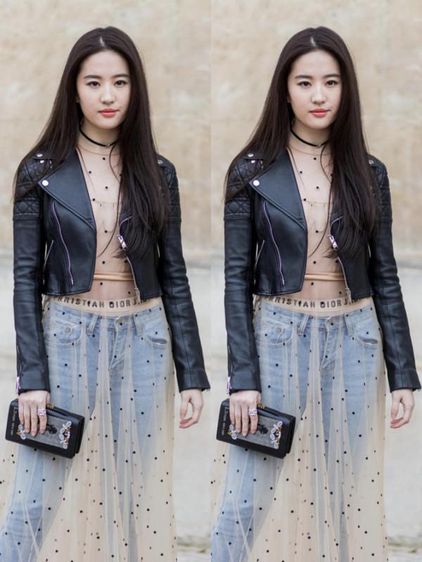 劉亦菲在國外也這麼保守,紗裙裡面還套條牛仔褲,感覺挺累贅的 劉亦菲在國外也這麼保守,紗裙裡面還套條牛仔褲,感覺挺累贅的