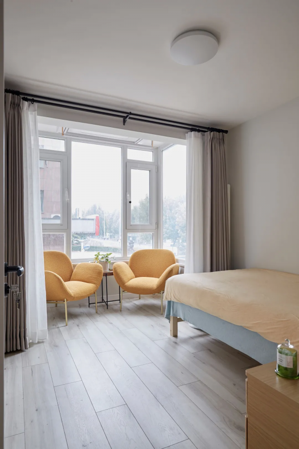 拆掉客廳改兩居，46㎡墨綠小家更高階，愛了