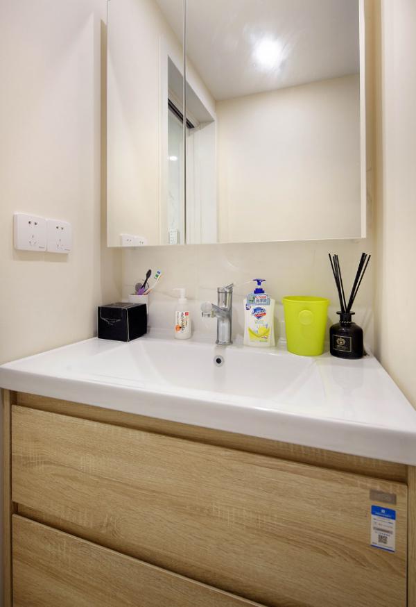 75㎡兩居室新房，簡約為主的裝修效果，溫馨自然，更貼近生活