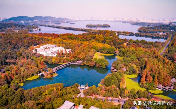 盤點中國最美的十大湖泊，夢幻般的人間仙境，僅西藏就有三個上榜