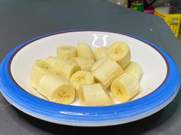 3根香蕉加2顆雞蛋，是我年夜飯必做的拿手菜，上桌就光碟，先收藏