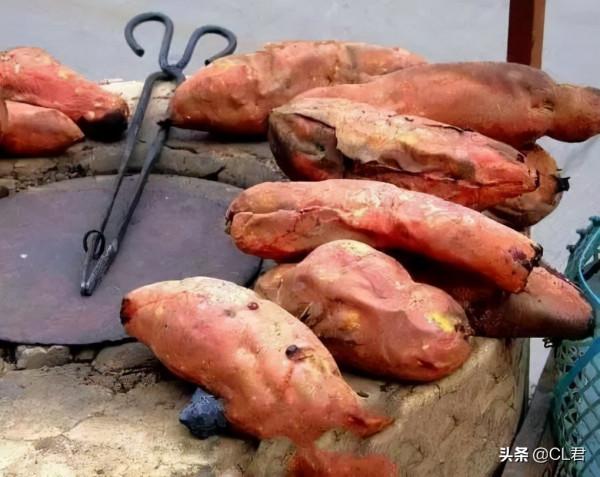 地瓜賣出一個億，山東女記者辭職回家賣地瓜，為何這麼賺錢？