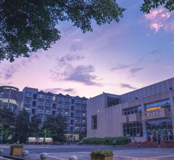 高中與大學的區別,原來高中才是最美好的…… 高中與大學的區別,原來高中才是最美好的……