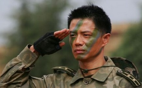 《士兵突擊》幕後:起初王寶強拒演許三多,徐帆出面將他一語點醒 《士兵突擊》幕後:起初王寶強拒演許三多,徐帆出面將他一語點醒