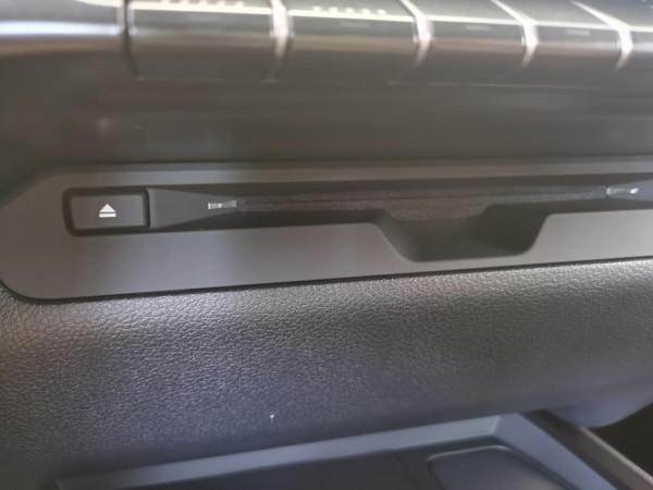 東瀛奶油小蛋糕——雷克薩斯UX200 東瀛奶油小蛋糕——雷克薩斯UX200