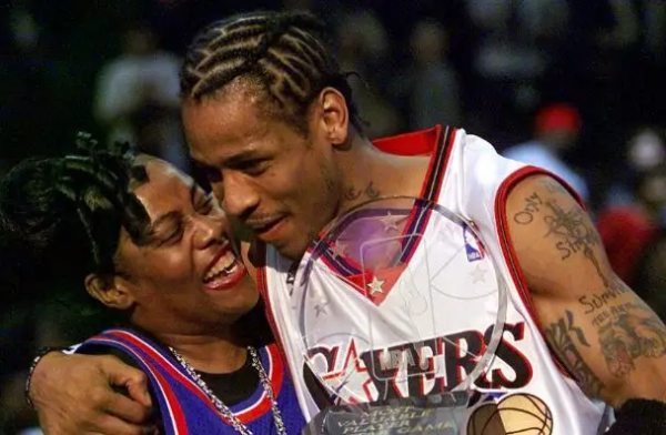 跑車級攻防，艾弗森生涯最後1次絕殺！威少開5檔都防不住