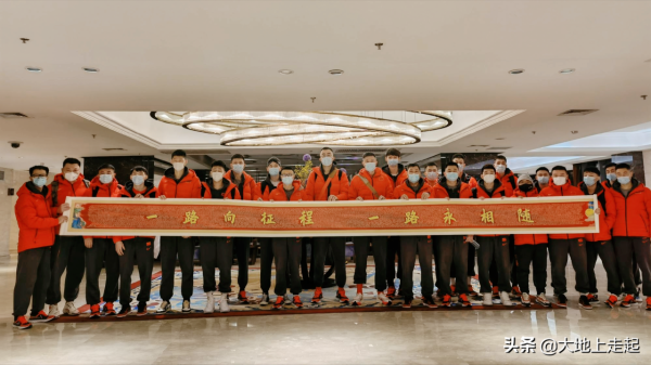 杜峰胸有成竹,中國男籃出征日本,14人均可上場 杜峰胸有成竹,中國男籃出征日本,14人均可上場