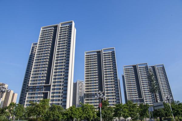 北上資金重點加倉名單曝光!四行業最受青睞,新能源航母在列 北上資金重點加倉名單曝光!四行業最受青睞,新能源航母在列