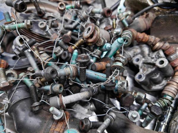 忙裡偷閒｜完美修復一臺桑塔納旅行版的發變系統，結尾治癒強迫症