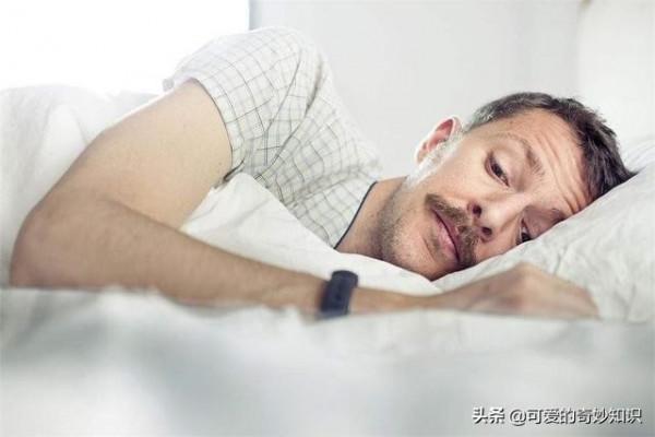 健康生活在早上開始，為了自身健康，早起後4件事不要立即做