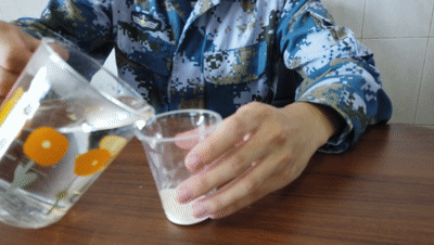 “吃貨”看過來！有一種“大餐”叫單兵自熱食品