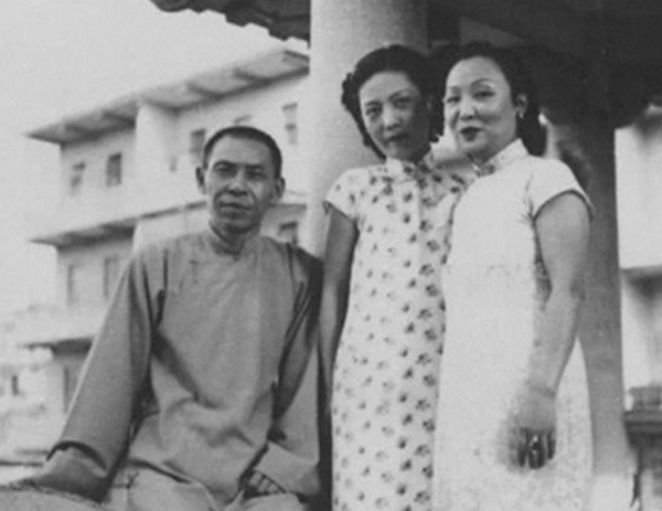 杜月笙去世只給孟小冬留2萬元,孟獨自在香港活26年,靠什麼謀生 杜月笙去世只給孟小冬留2萬元,孟獨自在香港活26年,靠什麼謀生