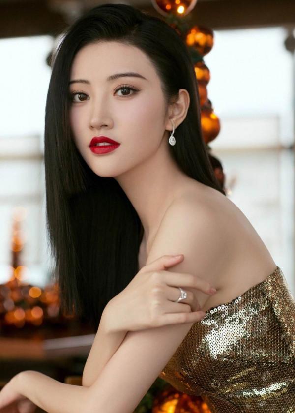 眉形多重要？畫對了楊冪純欲倪妮嫵媚，畫不對，劉亦菲變蠟筆小新