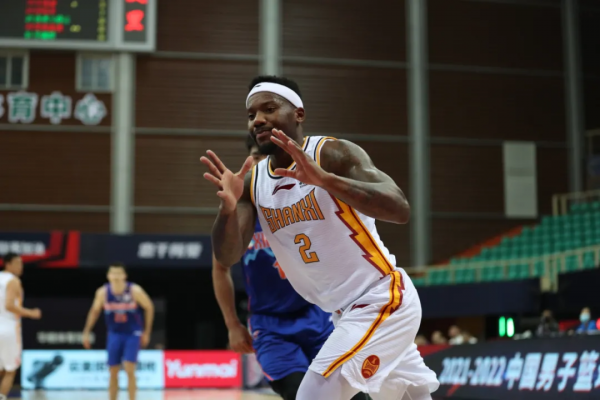 慘遭逆轉 球員狀態體能均告急 8人輪換還能支撐多久? 慘遭逆轉 球員狀態體能均告急 8人輪換還能支撐多久?