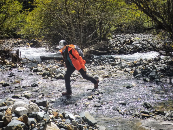 遊記 | 自由扶梯上,你自在如風——挑戰婆繆峰始末 遊記 | 自由扶梯上,你自在如風——挑戰婆繆峰始末