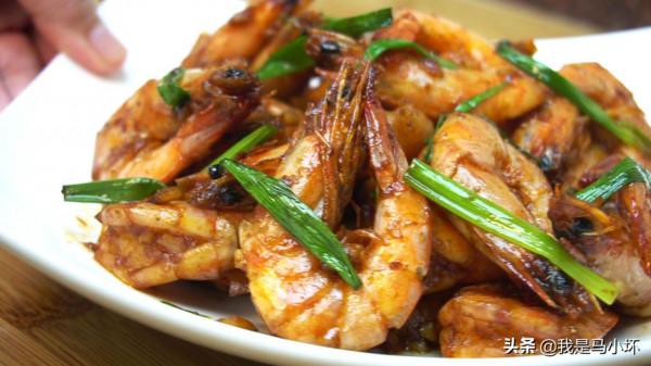 我家最愛的一個大蝦吃法,簡單又營養,出鍋香味四溢,吃著特解饞 我家最愛的一個大蝦吃法,簡單又營養,出鍋香味四溢,吃著特解饞