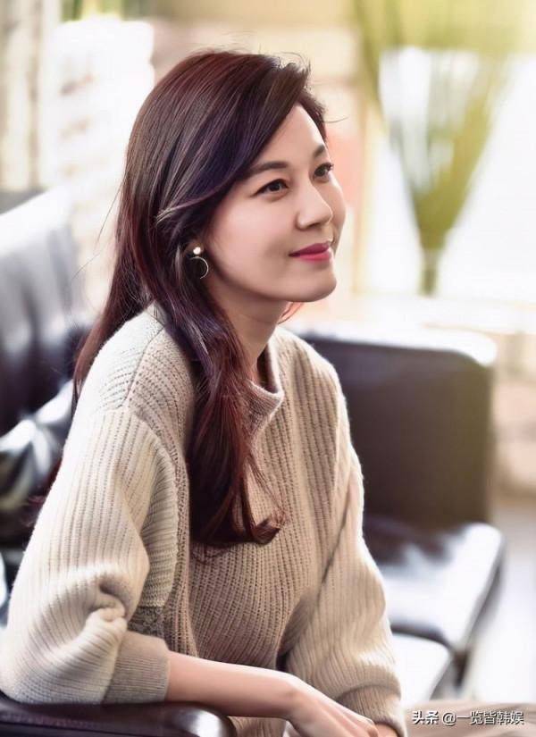 金荷娜新劇有望搭檔樸殷碩 男方頂樓扮醜走紅 與李智雅被指配一臉