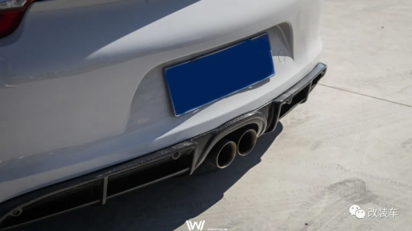 這臺保時捷981 Boxster為何那麼像718 GT4?只要堅持移植就不會過時 這臺保時捷981 Boxster為何那麼像718 GT4?只要堅持移植就不會過時