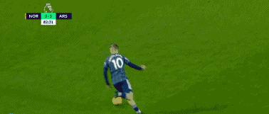 青春風暴！薩卡梅開二度蒂爾尼射進死角，阿森納5:0橫掃諾維奇
