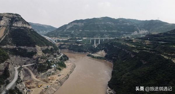 萬里黃河最窄的地方,鯉魚從此躍出龍門,一座大橋訴說著秦晉之好 萬里黃河最窄的地方,鯉魚從此躍出龍門,一座大橋訴說著秦晉之好