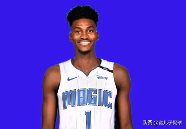 絕了!下賽季魔術首發五人的年薪才3000多萬,還不如沃爾一人啊 絕了!下賽季魔術首發五人的年薪才3000多萬,還不如沃爾一人啊