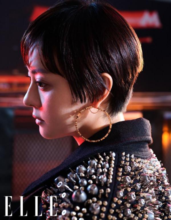 孫儷夜色雨後都市大片來襲 霓虹燈下身心自由光彩奪目 孫儷夜色雨後都市大片來襲 霓虹燈下身心自由光彩奪目