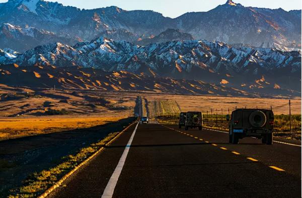 作為中國人，旅中國遊！這條公路顛覆了我對公路的所有想象
