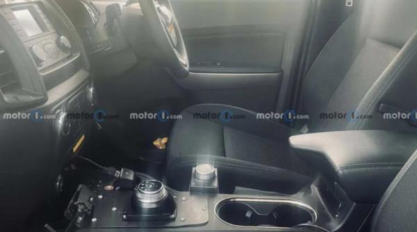 跟Range同平臺 全新福特撼路者曝光 帶大梁 或增3.0T柴油版 跟Range同平臺 全新福特撼路者曝光 帶大梁 或增3.0T柴油版