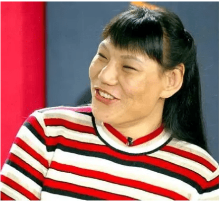 “中國長城”鄭海霞：43歲嫁粉絲，54歲沒孩子，姚明找她借鞋穿