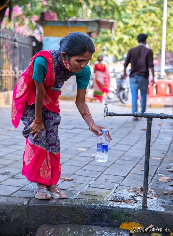 孟買的貧富差距：28位富豪的資產總和，是2000萬市民的82倍