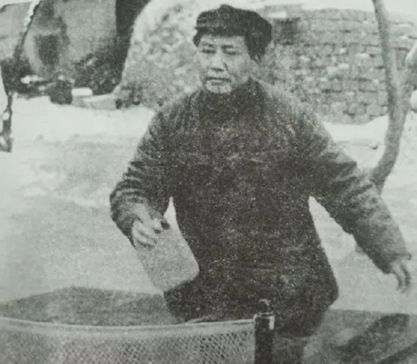 中國革命關鍵時刻，遵義會議毛主席面臨危機，誰投了關鍵一票？