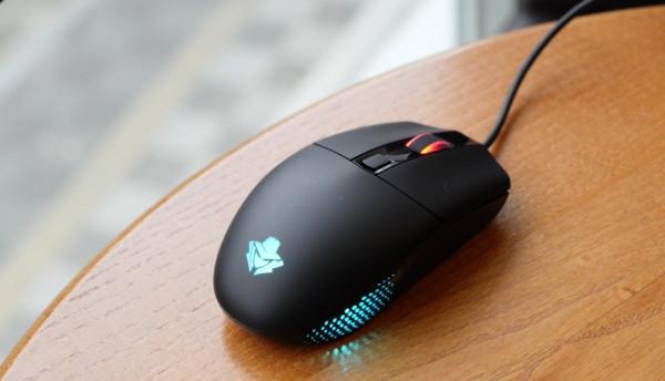 日本購物指南:電競滑鼠如何選?2021年專業玩家人氣裝置10選 日本購物指南:電競滑鼠如何選?2021年專業玩家人氣裝置10選