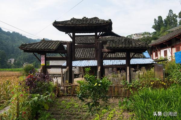 婆媳二人早年喪夫,命運驚人相同,她們隨後的舉動,得到皇帝褒獎 婆媳二人早年喪夫,命運驚人相同,她們隨後的舉動,得到皇帝褒獎