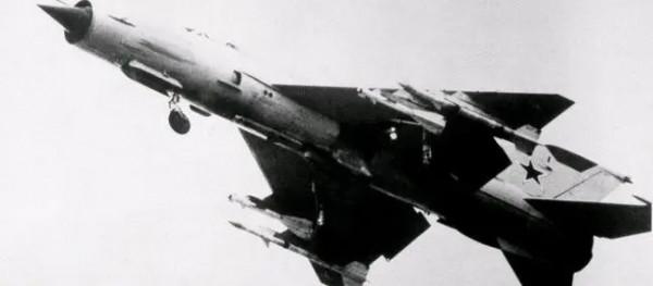 1972年,越南飛行員擊落美軍B52轟炸機,如何做到的? 1972年,越南飛行員擊落美軍B52轟炸機,如何做到的?